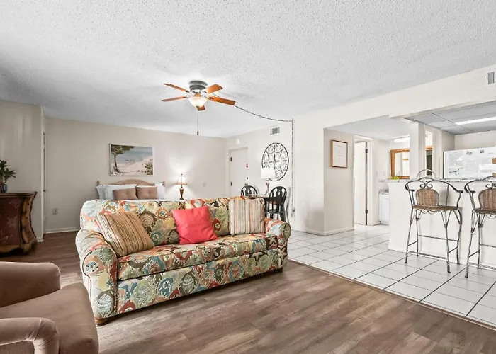 Gulf Tower 1c Holiday home Gulf Shores